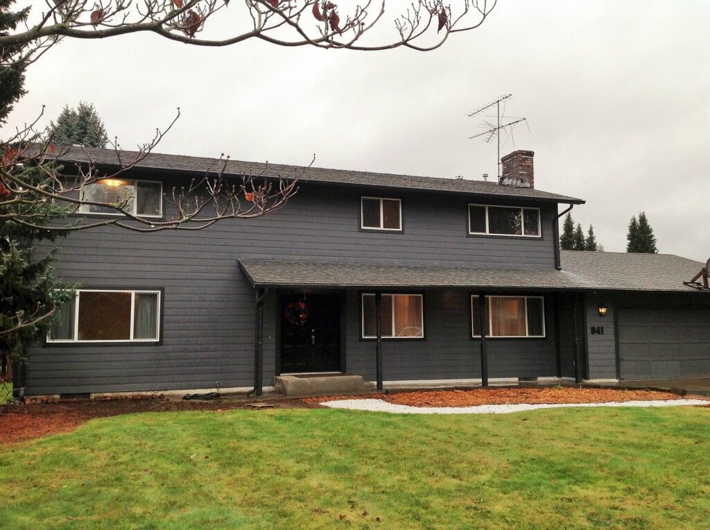 Property Photo: 841 25th St SE WA 98002