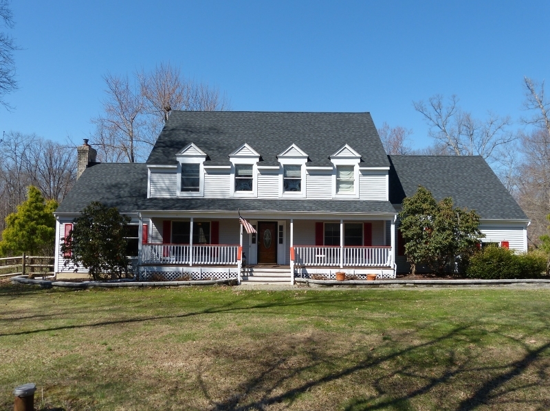 Property Photo:  129 Featherbed Ln  NJ 08822 