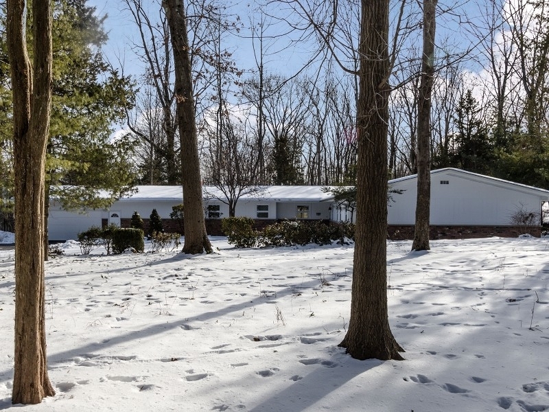 Property Photo: 1000 Severin Dr NJ 08807