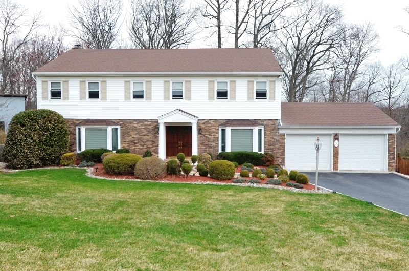 Property Photo: 31 Hampshire Rd NJ 07676