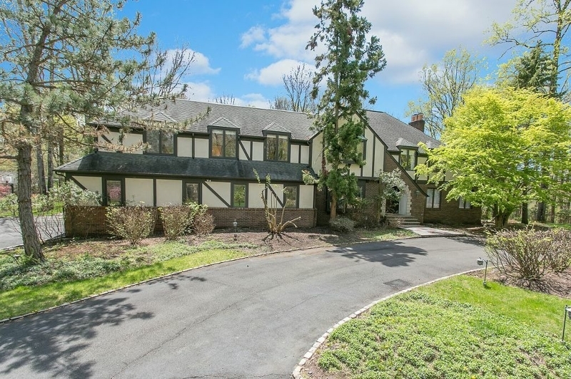 Property Photo: 110 Stone Fence Rd NJ 07924