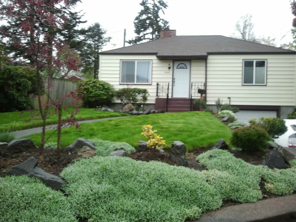Property Photo: 8461 36th Ave SW WA 98126