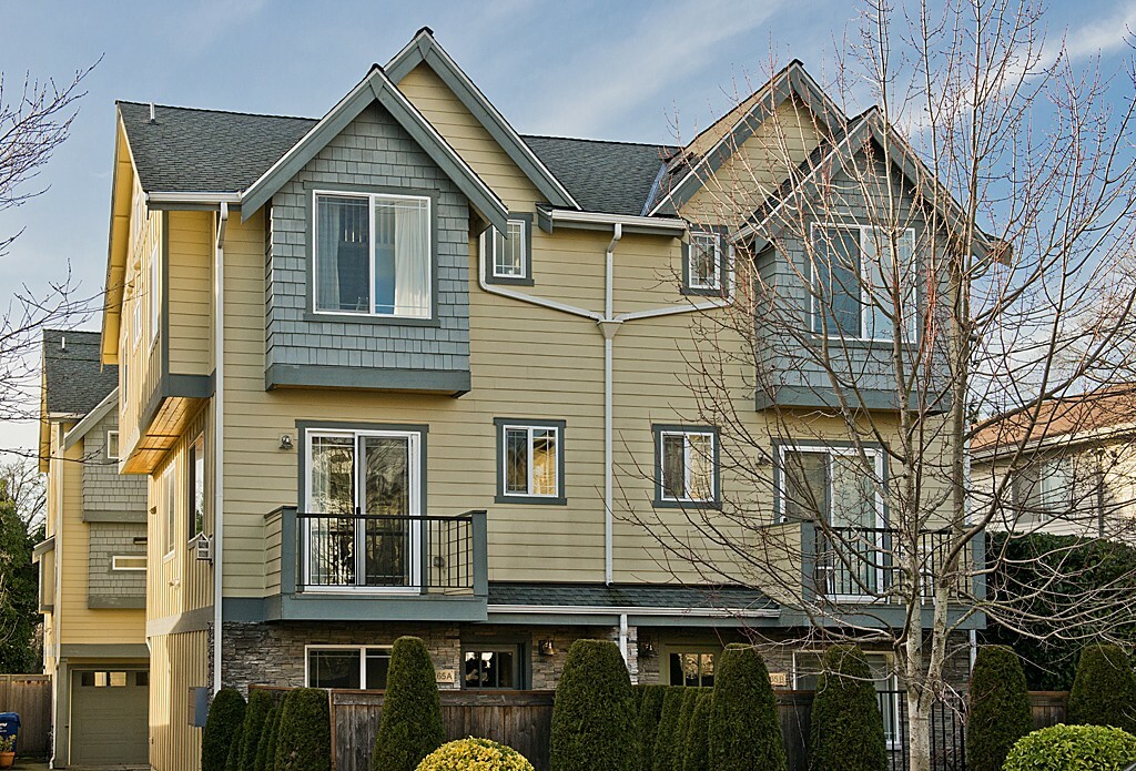 Property Photo: 165 18th Ave A WA 98122