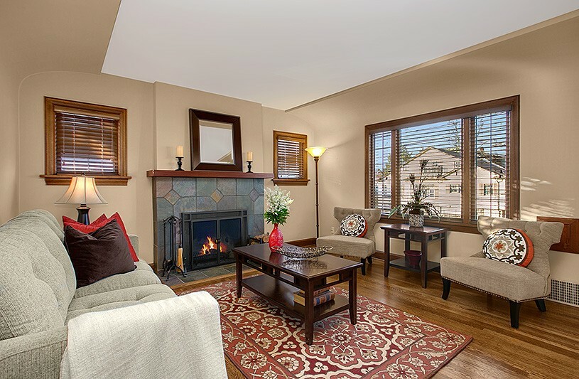 Property Photo:  2107 E Republican St  WA 98112 