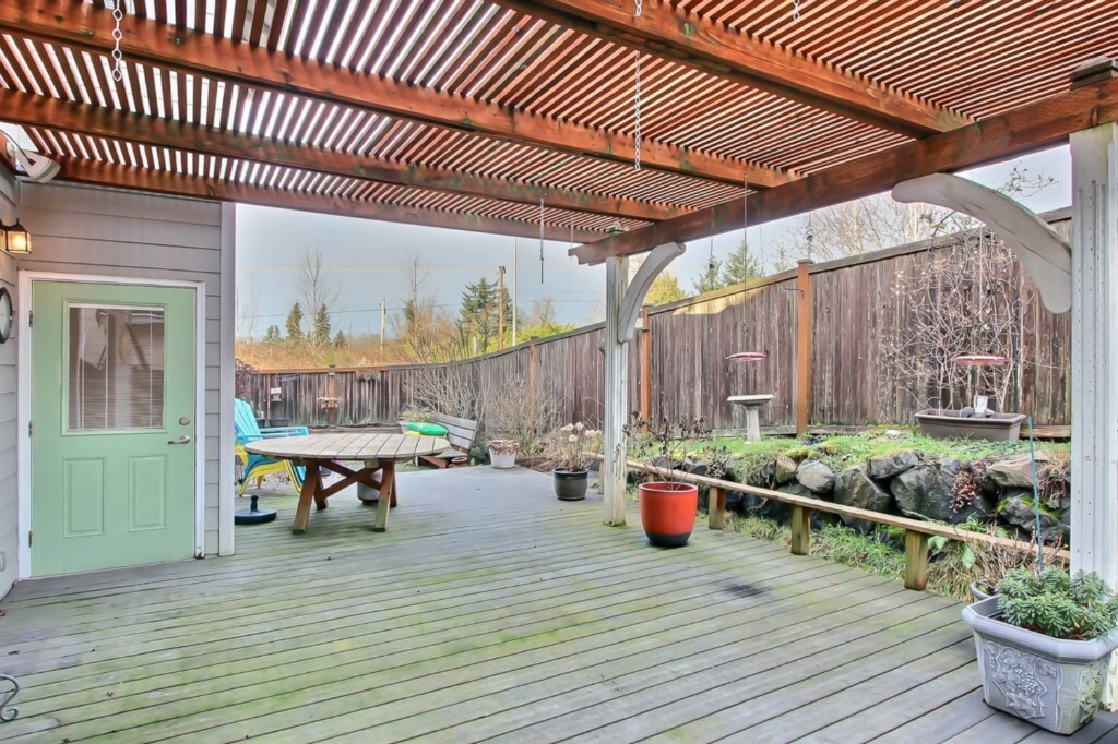 Property Photo:  30418 110th Place SE  WA 98092 