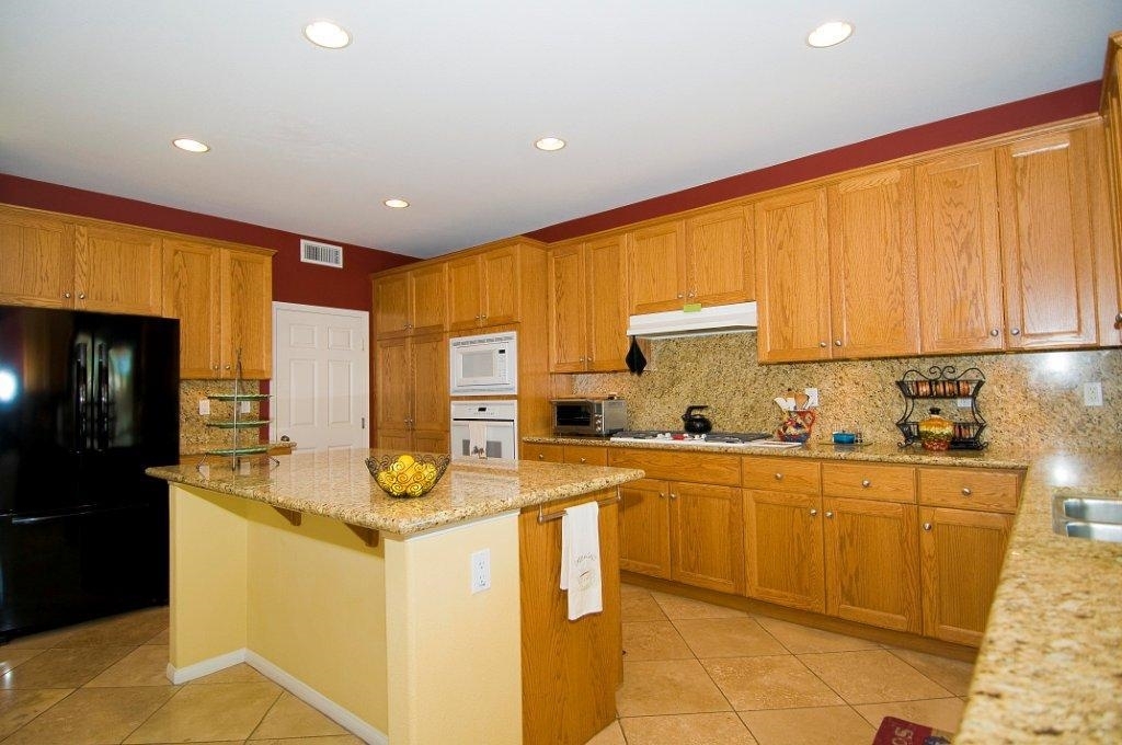 Property Photo:  2471 Douglaston Gln  CA 92026 