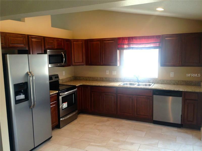 Property Photo: 11303 Smokethorn Drive FL 33579