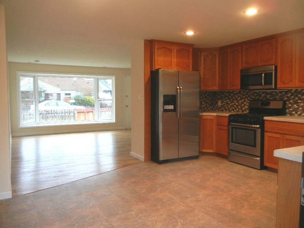 Property Photo: 1026 111th St S WA 98444