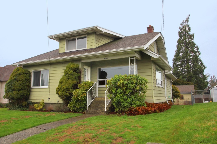 Property Photo:  4505 N 9th St  WA 98406 