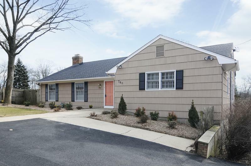 Property Photo:  760 Ratzer Rd  NJ 07470 