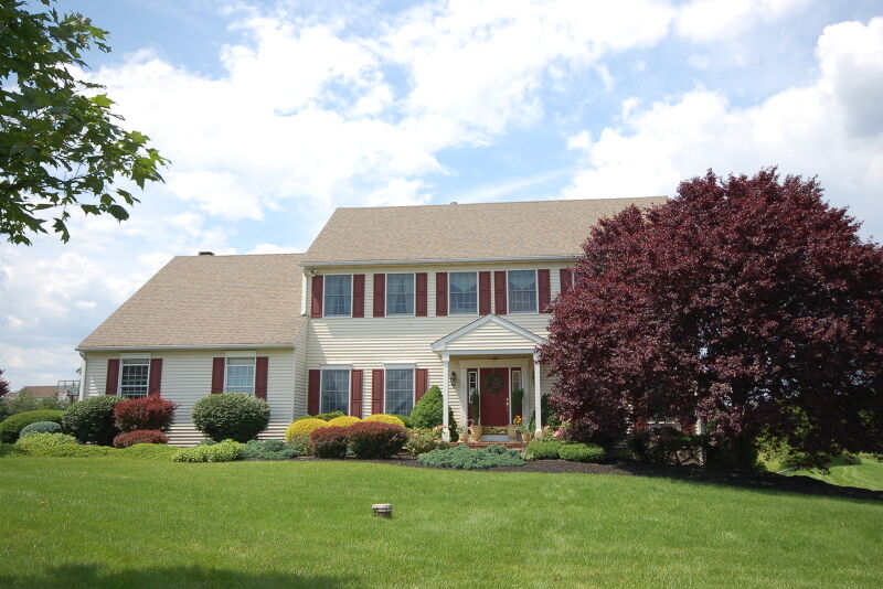 Property Photo:  7 Persimmon Ct  NJ 08822 