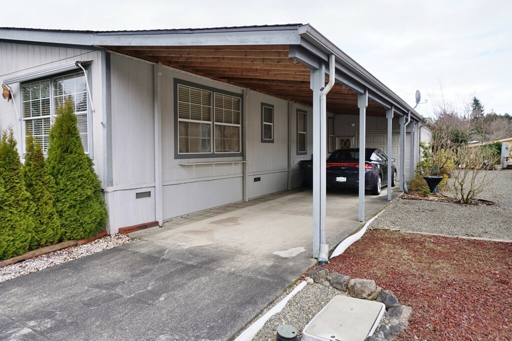 Property Photo: 6656 Capricorn Lane NE WA 98311