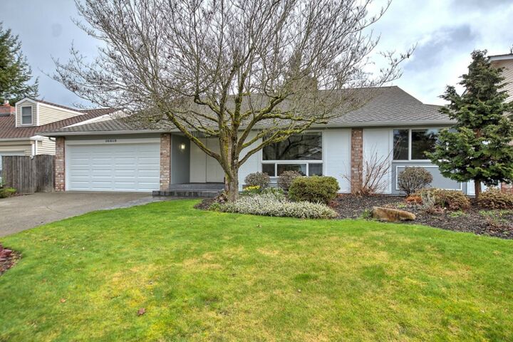 16812 159th Place SE  Renton WA 98058 photo