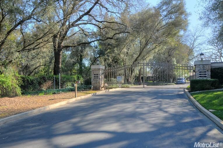 Property Photo: 4826 Winding Way CA 95841