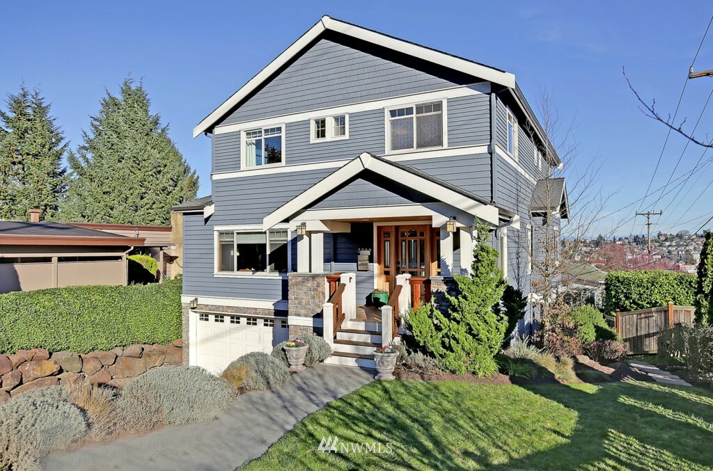 Property Photo:  3200 25th Avenue W  WA 98199 