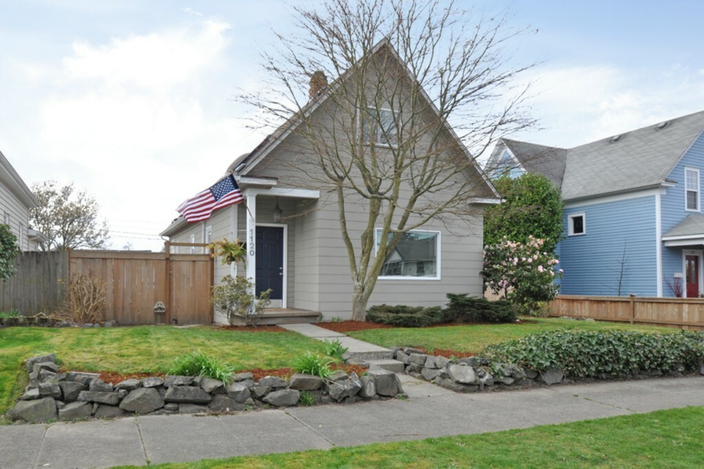 Property Photo: 1120 N Fife St WA 98406