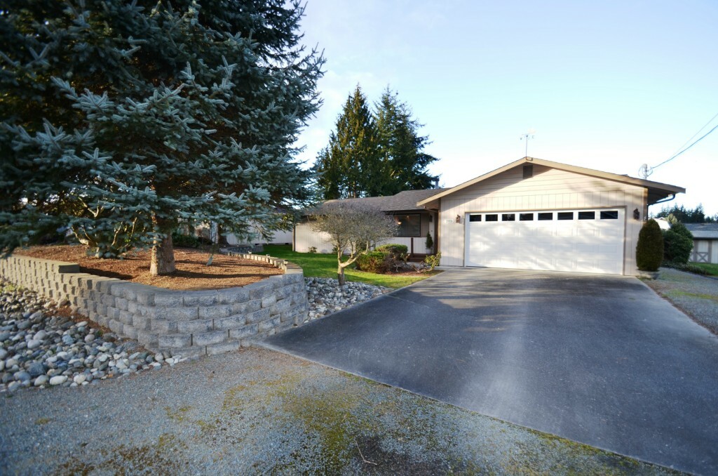 Property Photo:  289 Meadow Dr  WA 98282 