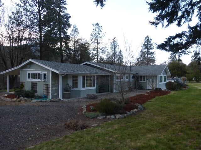 Property Photo:  4008 Upper Applegate Road  OR 97530 
