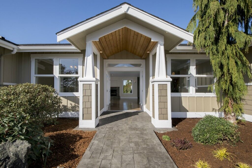 Property Photo: 8165 Cowichan Rd WA 98230