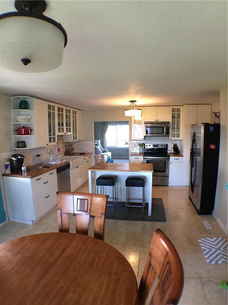 Property Photo: 2209 NE 8th St WA 98056