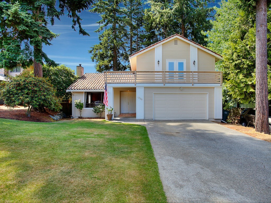 Property Photo:  1220 Coral Dr  WA 98466 