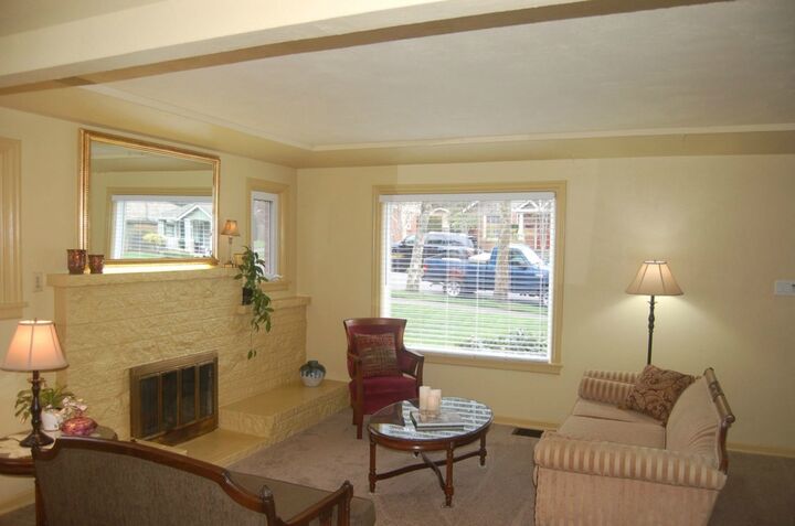 Property Photo:  145 Summit Ave  WA 98466 