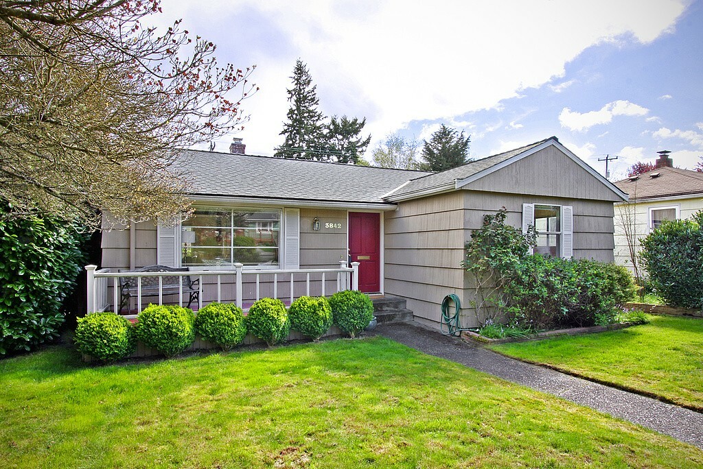 Property Photo:  3842 48th Ave SW  WA 98116 