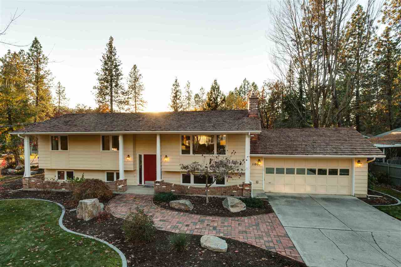 Property Photo:  11807 N Fairwood Dr  WA 99218 