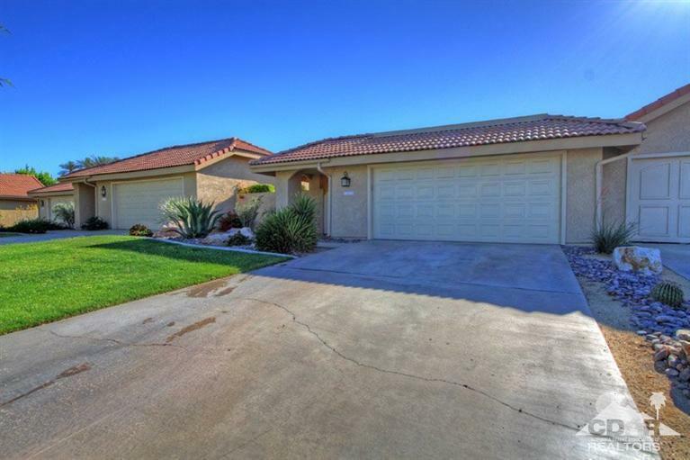 Property Photo:  148 Verde Way  CA 92260 