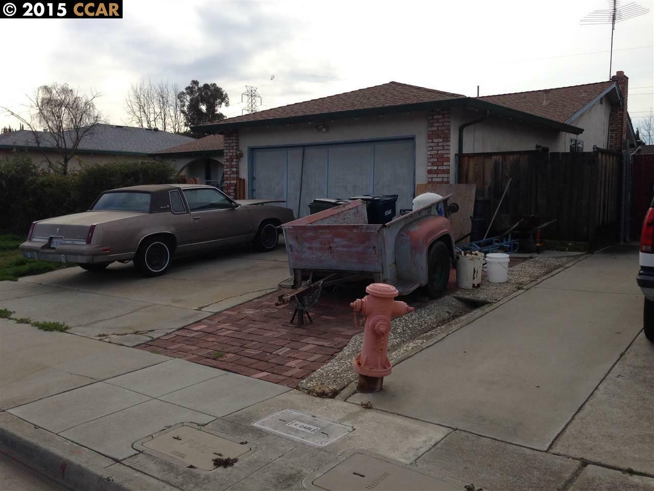 Property Photo:  555 Hazel St  CA 94550 