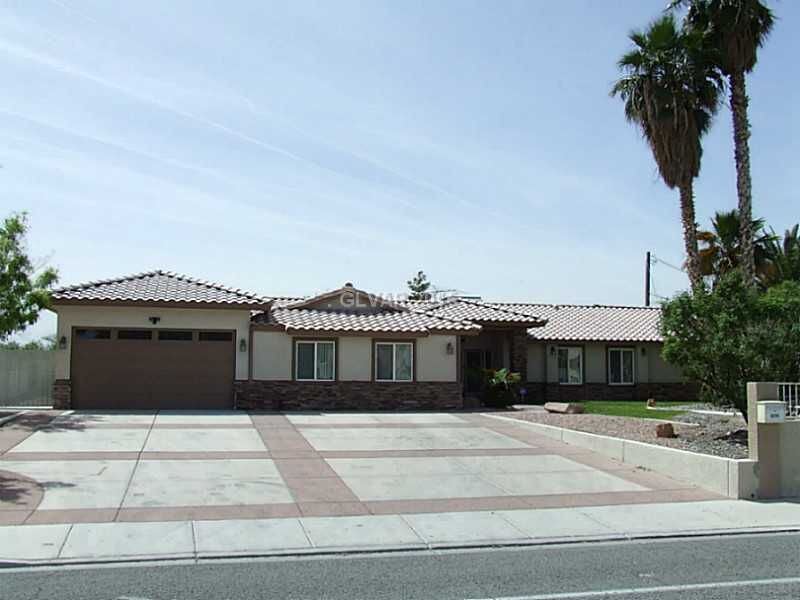Property Photo: 6275 W Gowan Rd NV 89108