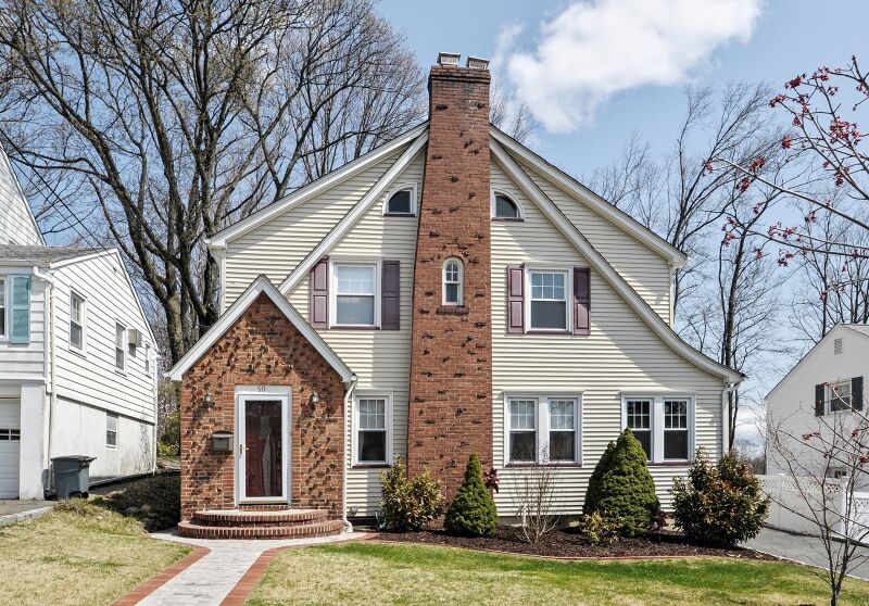 Property Photo:  90 Morningside Rd  NJ 07044 