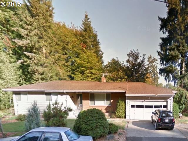 Property Photo:  1461 Burns St  OR 97068 
