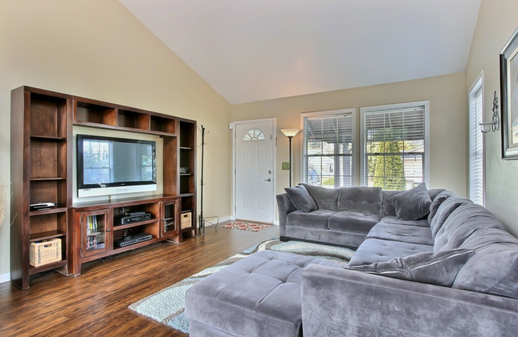 Property Photo:  35106 14th Ave SW  WA 98023 