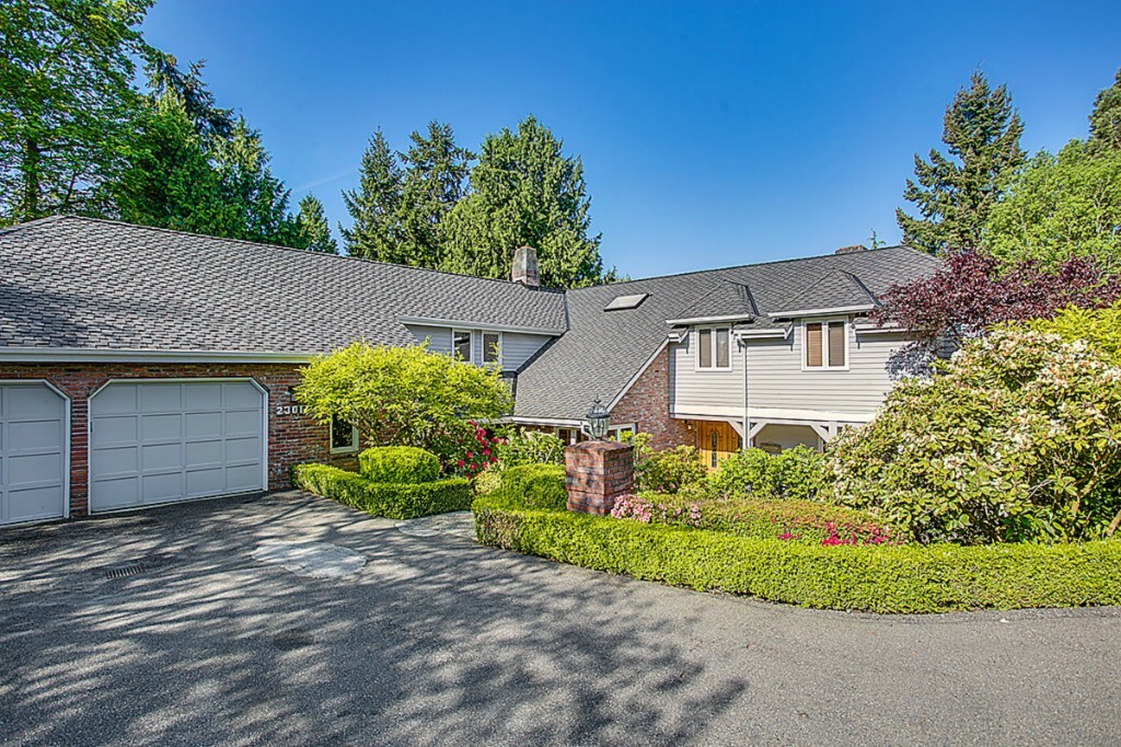 Property Photo: 2301 88th Ave NE WA 98004