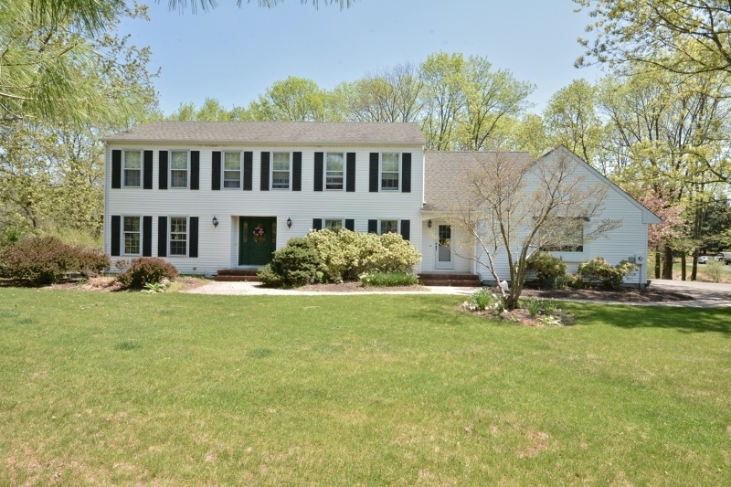 Property Photo:  24 Powderhorn Rd  NJ 08822 