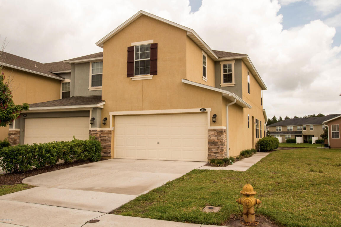 Property Photo:  6033 Bartram Village Drive  FL 32258 