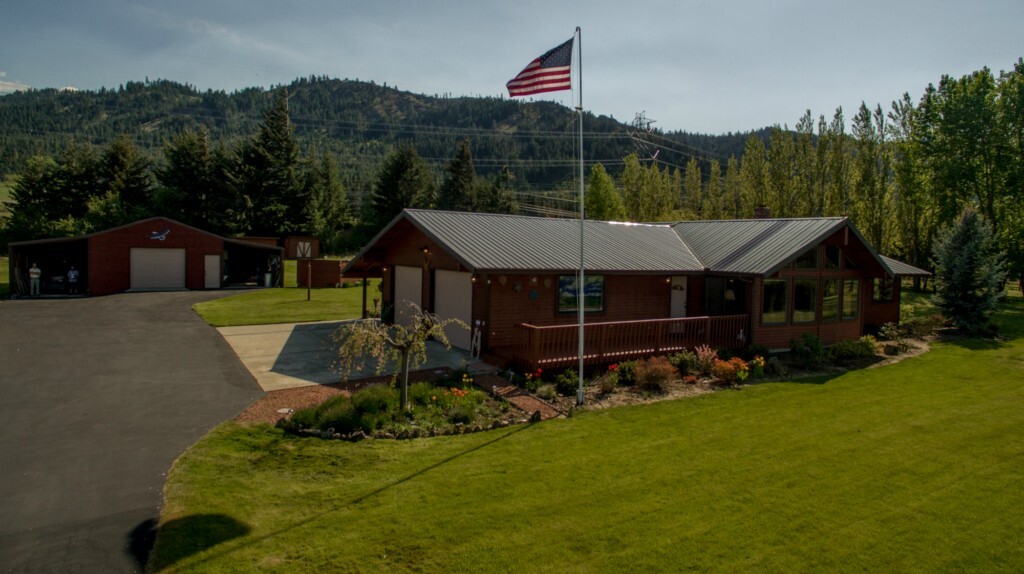 Property Photo:  4780 Upper Peoh Point Rd  WA 98922 