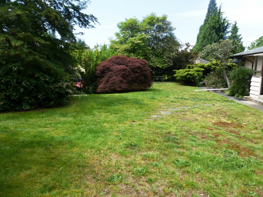 Property Photo: 5905 110th Ave NE WA 98033