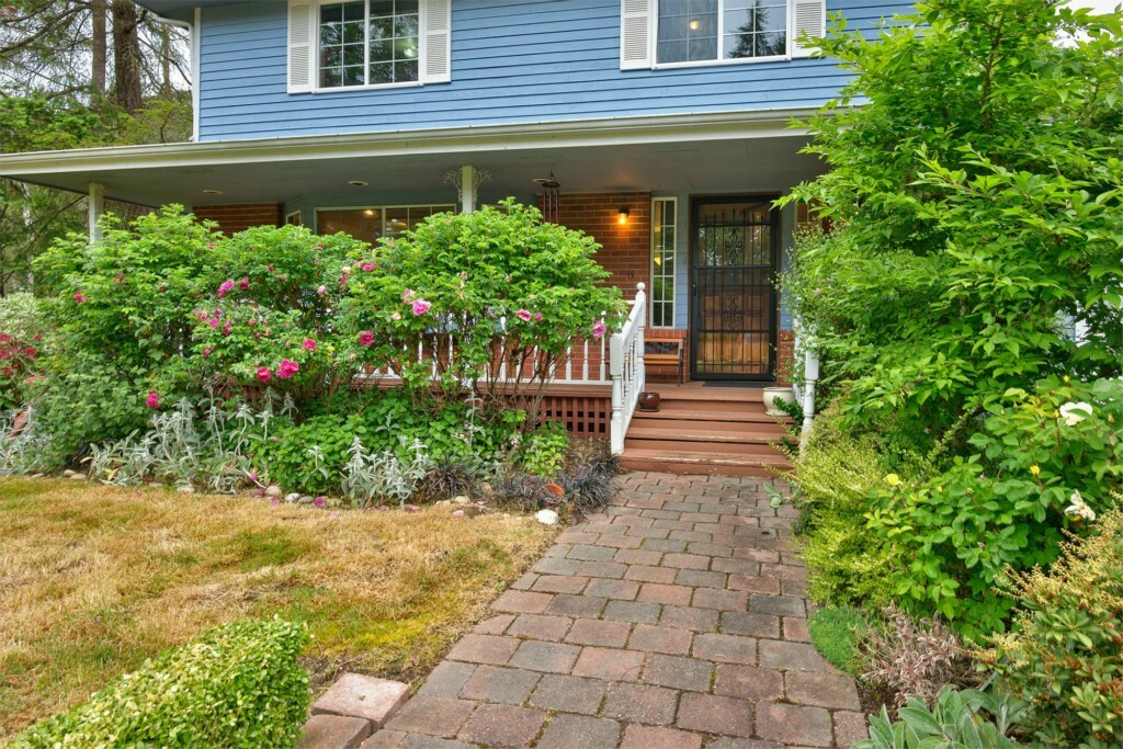 Property Photo: 4008 81st Av Ct NW WA 98335