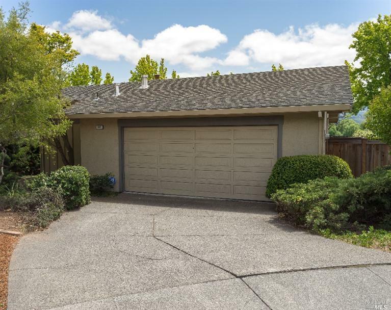 Property Photo:  116 Bishop Court  CA 94945 