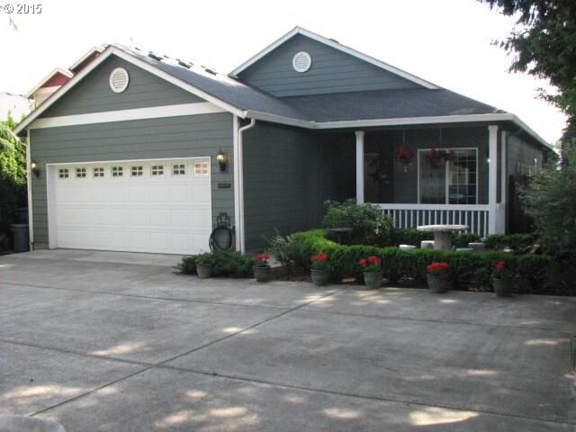 Property Photo:  10511 NE 97th Cir  WA 98662 