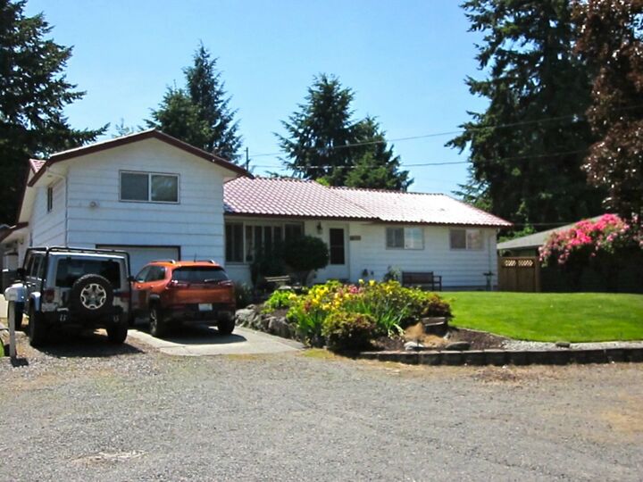 Property Photo:  8402  34 Street W  WA 98466 