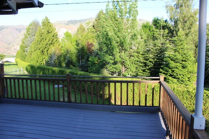 Property Photo: 2391 Albin Dr WA 98822