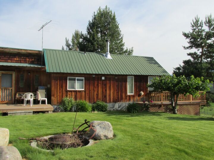 Property Photo:  33 Surface Lane  WA 98856 