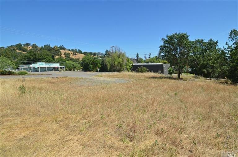 Property Photo:  819 North Cloverdale Boulevard  CA 95425 