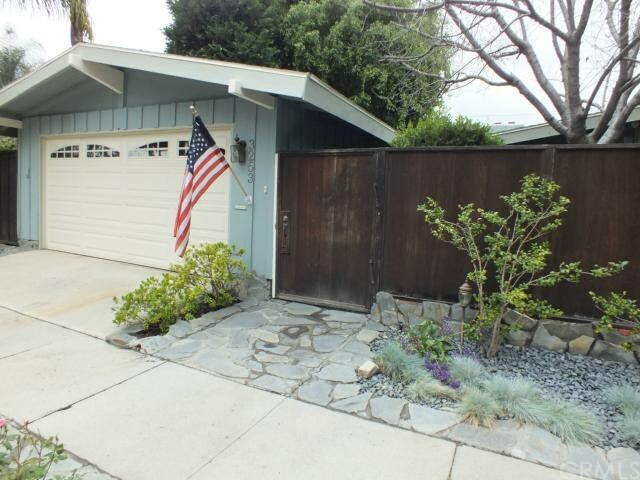 Property Photo:  3253 Kallin Avenue  CA 90808 