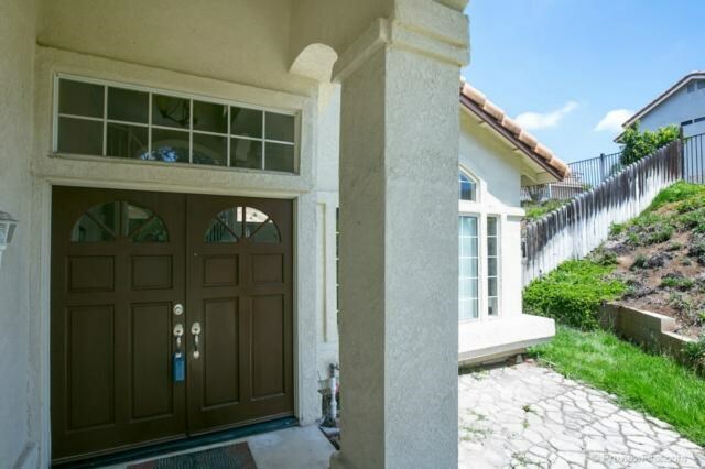 Property Photo: 40559 Symeron Way CA 92562