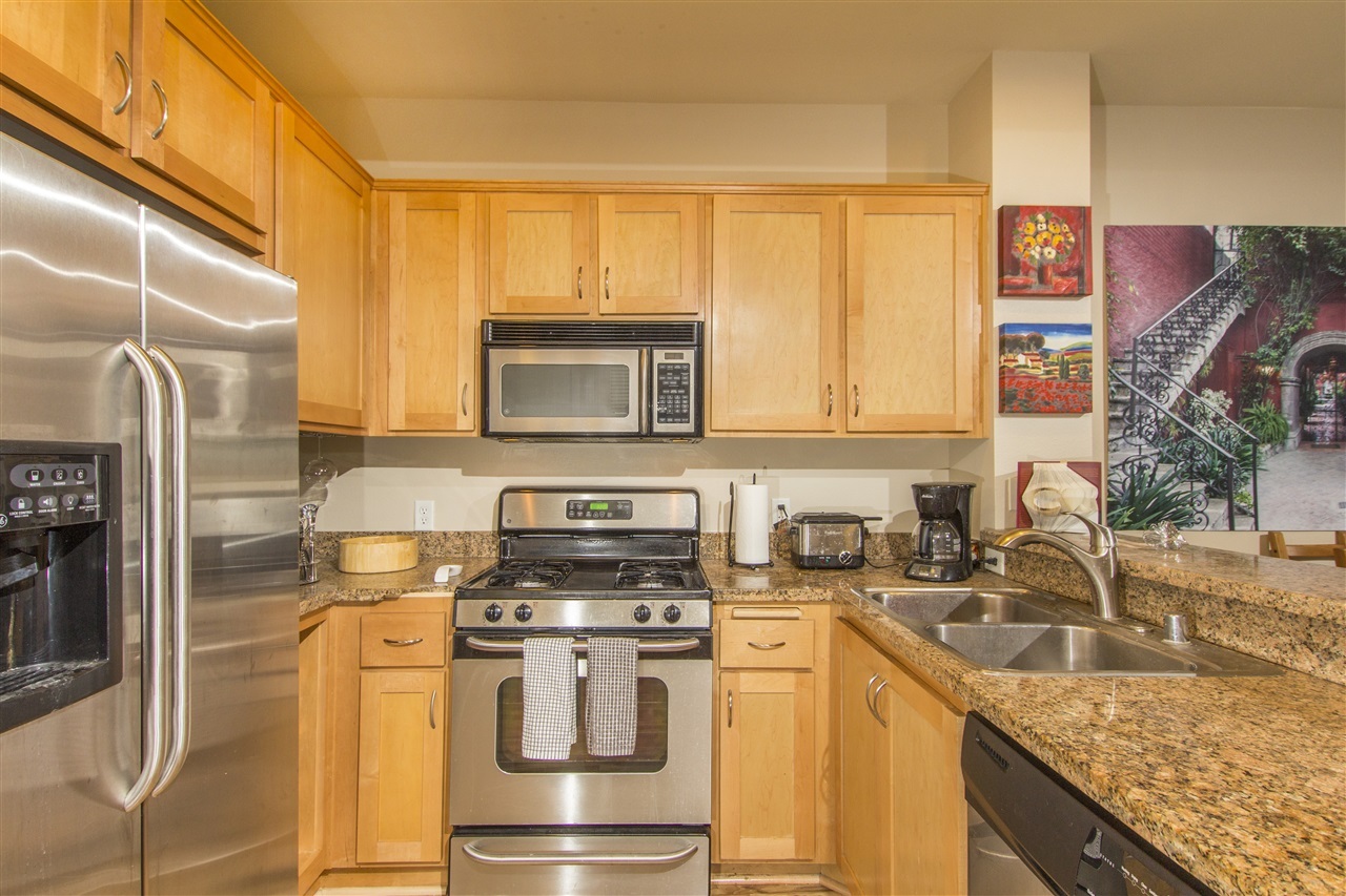 Property Photo:  450 J Street 5021  CA 92101 