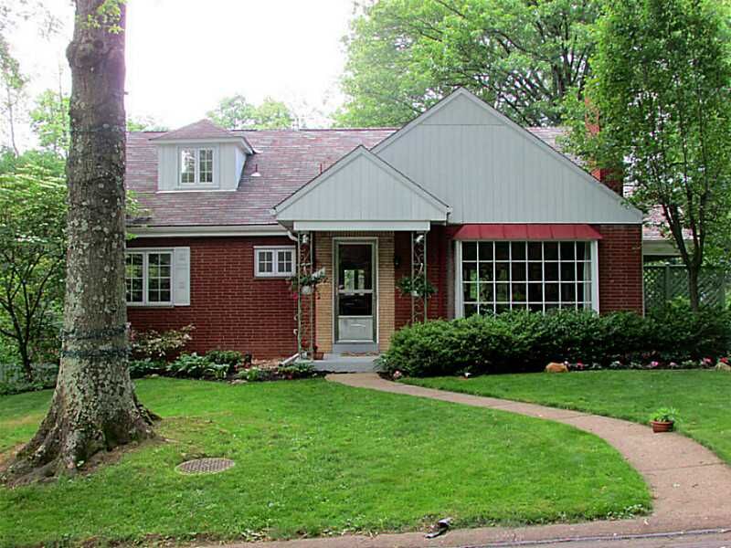 Property Photo:  1918 Hampstead Drive  PA 15235